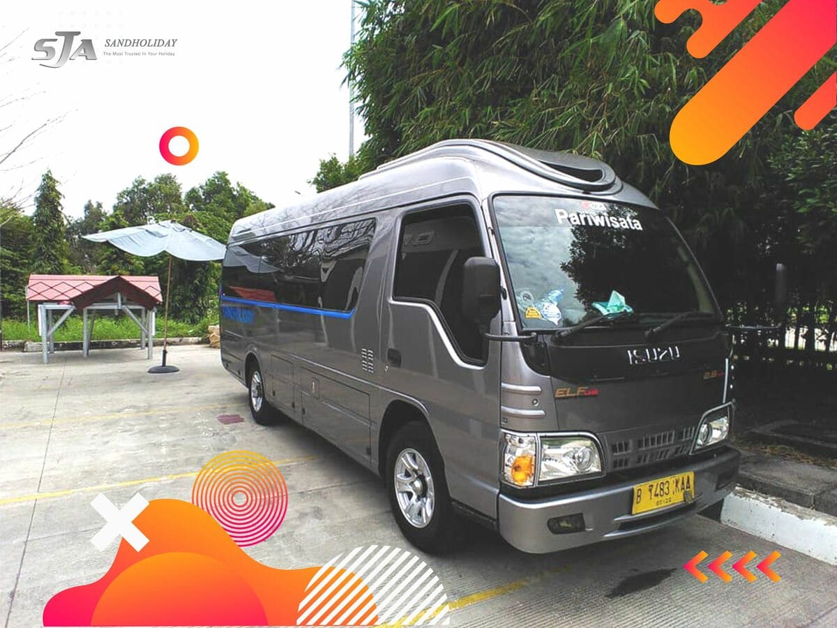 Sewa bus pariwisata di Jakarta